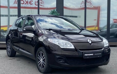 Renault Megane III, 2014 год, 999 000 рублей, 1 фотография