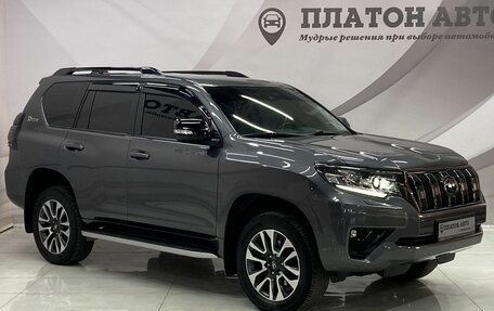 Toyota Land Cruiser Prado 150 рестайлинг 2, 2022 год, 5 798 000 рублей, 3 фотография