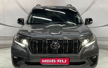 Toyota Land Cruiser Prado 150 рестайлинг 2, 2022 год, 5 798 000 рублей, 2 фотография