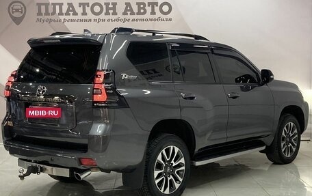 Toyota Land Cruiser Prado 150 рестайлинг 2, 2022 год, 5 798 000 рублей, 7 фотография