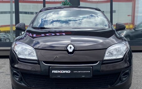 Renault Megane III, 2014 год, 999 000 рублей, 2 фотография