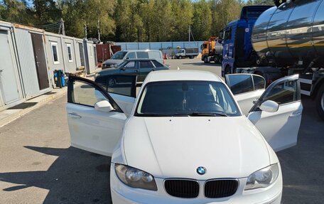 BMW 1 серия, 2010 год, 850 000 рублей, 13 фотография