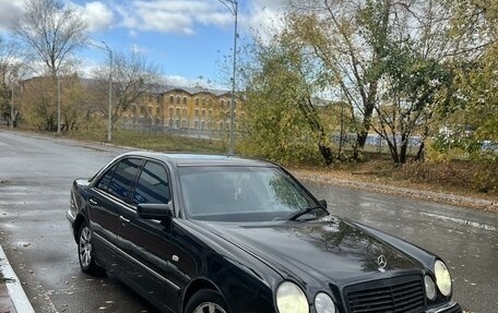 Mercedes-Benz E-Класс, 1999 год, 450 000 рублей, 7 фотография