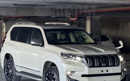 Toyota Land Cruiser Prado 150 рестайлинг 2, 2018 год, 1 800 000 рублей, 1 фотография