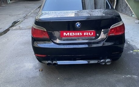 BMW 5 серия, 2004 год, 900 000 рублей, 8 фотография