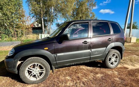 Chevrolet Niva I рестайлинг, 2013 год, 540 000 рублей, 3 фотография