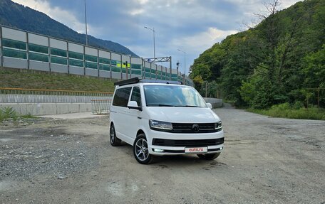 Volkswagen Caravelle T6 рестайлинг, 2018 год, 4 150 000 рублей, 2 фотография