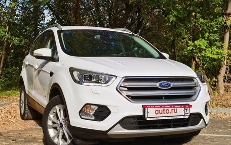 Ford Kuga III, 2017 год, 2 200 000 рублей, 2 фотография