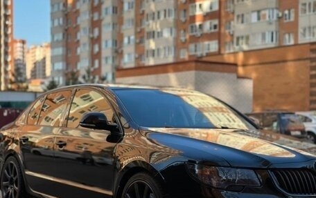 Skoda Superb III рестайлинг, 2010 год, 890 000 рублей, 4 фотография