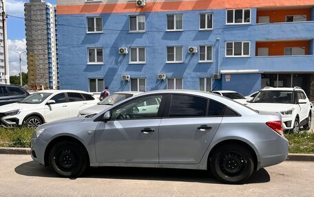 Chevrolet Cruze II, 2009 год, 630 000 рублей, 2 фотография