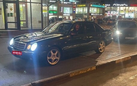 Mercedes-Benz E-Класс, 1999 год, 500 000 рублей, 1 фотография