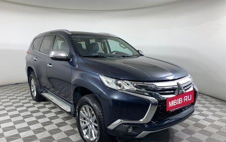 Mitsubishi Pajero Sport III рестайлинг, 2018 год, 3 105 000 рублей, 3 фотография