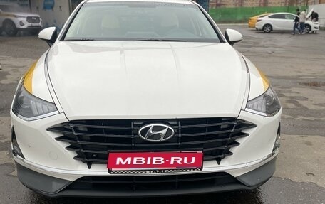 Hyundai Sonata VIII, 2021 год, 2 100 000 рублей, 1 фотография