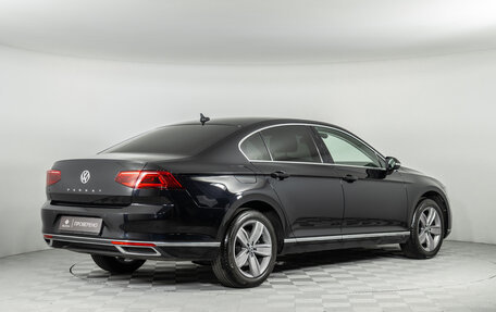 Volkswagen Passat B8 рестайлинг, 2020 год, 3 120 000 рублей, 6 фотография