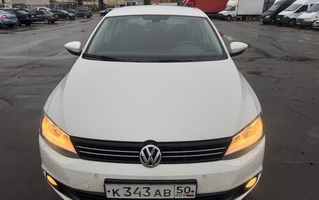 Volkswagen Jetta VI, 2013 год, 700 000 рублей, 1 фотография