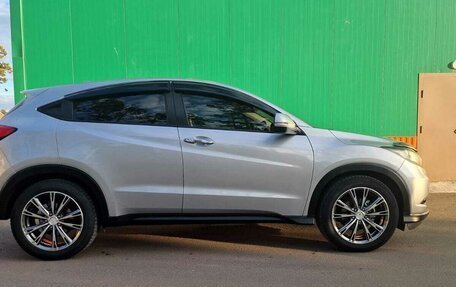 Honda Vezel, 2014 год, 1 800 000 рублей, 8 фотография