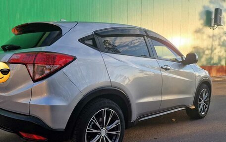 Honda Vezel, 2014 год, 1 800 000 рублей, 14 фотография