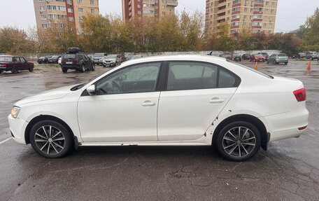 Volkswagen Jetta VI, 2013 год, 700 000 рублей, 4 фотография