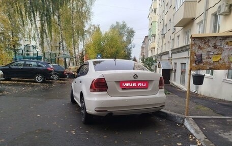 Volkswagen Polo VI (EU Market), 2018 год, 800 000 рублей, 4 фотография