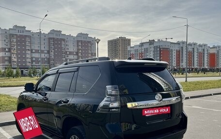 Toyota Land Cruiser Prado 150 рестайлинг 2, 2017 год, 4 700 000 рублей, 5 фотография