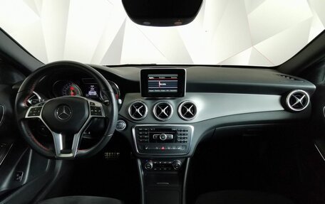 Mercedes-Benz GLA, 2015 год, 2 359 700 рублей, 10 фотография