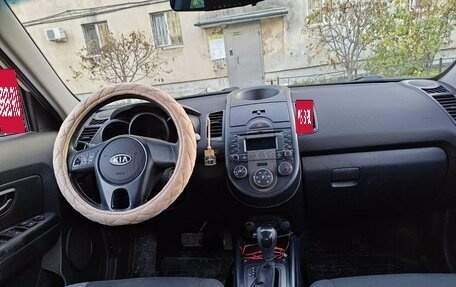 KIA Soul I рестайлинг, 2010 год, 900 000 рублей, 13 фотография