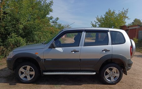 Chevrolet Niva I рестайлинг, 2010 год, 600 000 рублей, 13 фотография