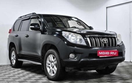 Toyota Land Cruiser Prado 150 рестайлинг 2, 2013 год, 3 172 400 рублей, 3 фотография