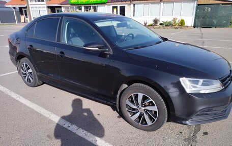 Volkswagen Jetta VI, 2015 год, 1 280 000 рублей, 2 фотография