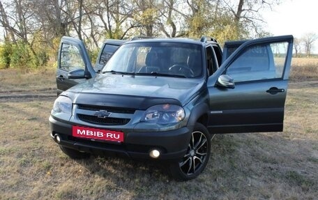 Chevrolet Niva I рестайлинг, 2016 год, 850 000 рублей, 5 фотография