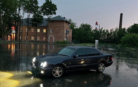 Mercedes-Benz E-Класс, 1999 год, 550 000 рублей, 4 фотография