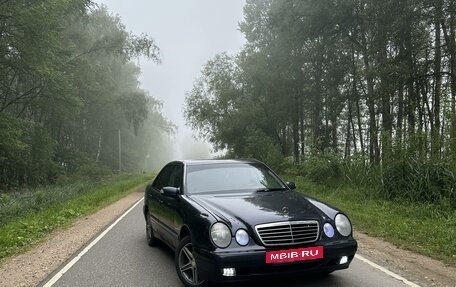 Mercedes-Benz E-Класс, 1999 год, 550 000 рублей, 3 фотография