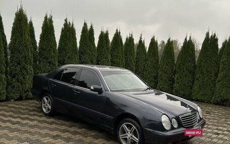 Mercedes-Benz E-Класс, 1999 год, 550 000 рублей, 7 фотография