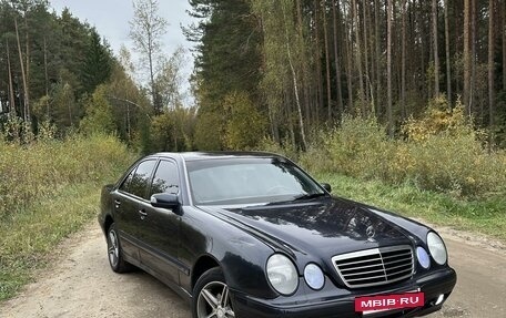 Mercedes-Benz E-Класс, 1999 год, 550 000 рублей, 8 фотография