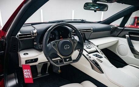 Lexus LFA, 2012 год, 120 000 000 рублей, 7 фотография