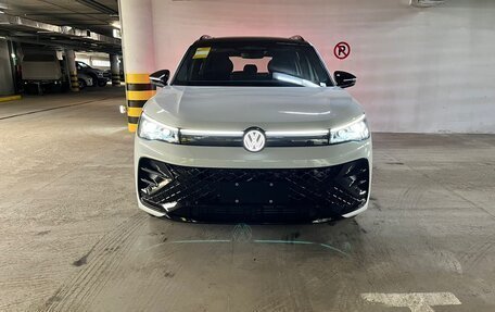 Volkswagen Tiguan, 2024 год, 6 450 000 рублей, 3 фотография