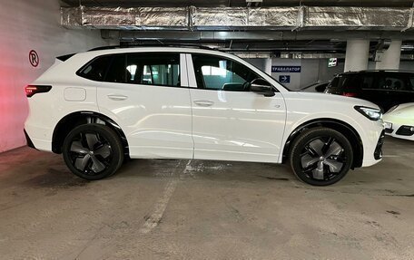 Volkswagen Tiguan, 2024 год, 6 450 000 рублей, 6 фотография