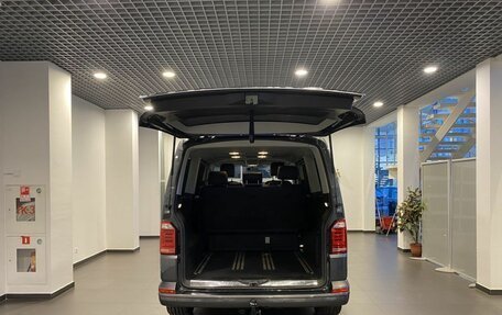 Volkswagen Multivan T6 рестайлинг, 2018 год, 5 180 000 рублей, 31 фотография