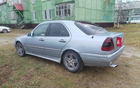 Mercedes-Benz C-Класс, 1996 год, 295 000 рублей, 3 фотография