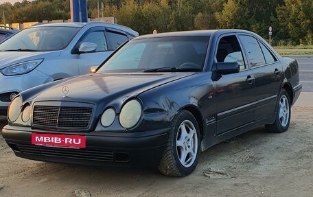 Mercedes-Benz E-Класс, 1997 год, 250 000 рублей, 2 фотография