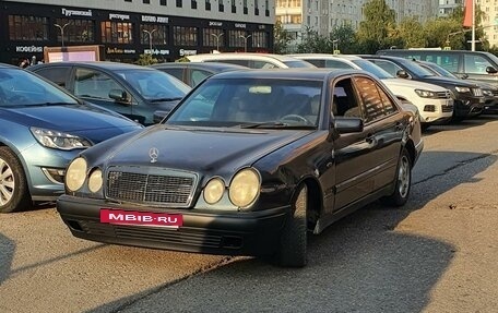 Mercedes-Benz E-Класс, 1997 год, 250 000 рублей, 3 фотография