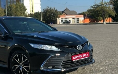 Toyota Camry, 2021 год, 2 800 000 рублей, 2 фотография