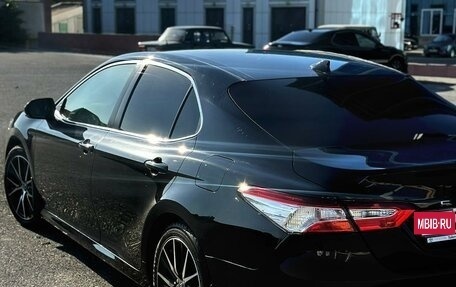 Toyota Camry, 2021 год, 2 800 000 рублей, 9 фотография