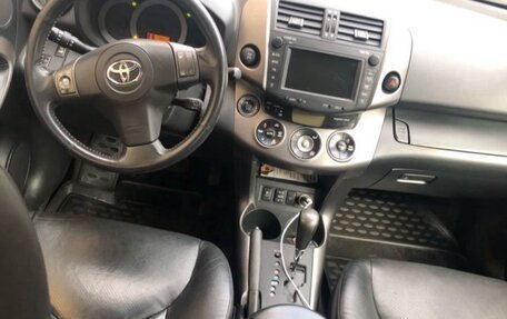 Toyota RAV4, 2010 год, 1 850 000 рублей, 4 фотография