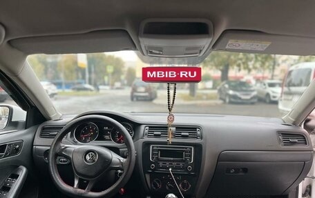 Volkswagen Jetta VI, 2015 год, 890 000 рублей, 5 фотография