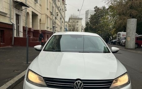 Volkswagen Jetta VI, 2015 год, 890 000 рублей, 7 фотография