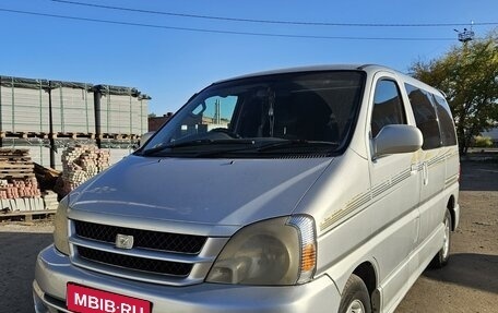 Toyota Touring HiAce I, 2001 год, 1 100 000 рублей, 1 фотография