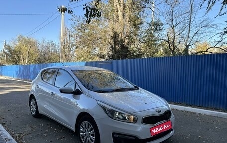 KIA cee'd III, 2015 год, 1 100 000 рублей, 2 фотография