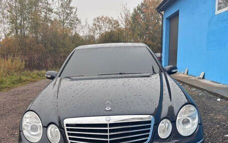 Mercedes-Benz E-Класс, 2004 год, 750 000 рублей, 2 фотография