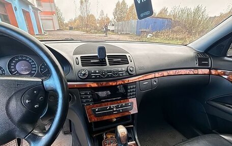 Mercedes-Benz E-Класс, 2004 год, 750 000 рублей, 8 фотография